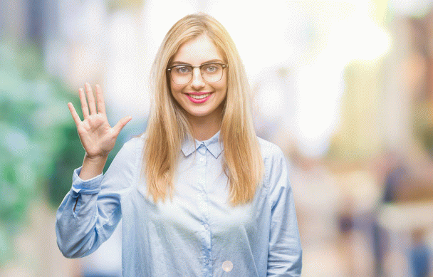 چرا عروس هلندی من با دهان باز نفس می کشد؟ + خمیازه